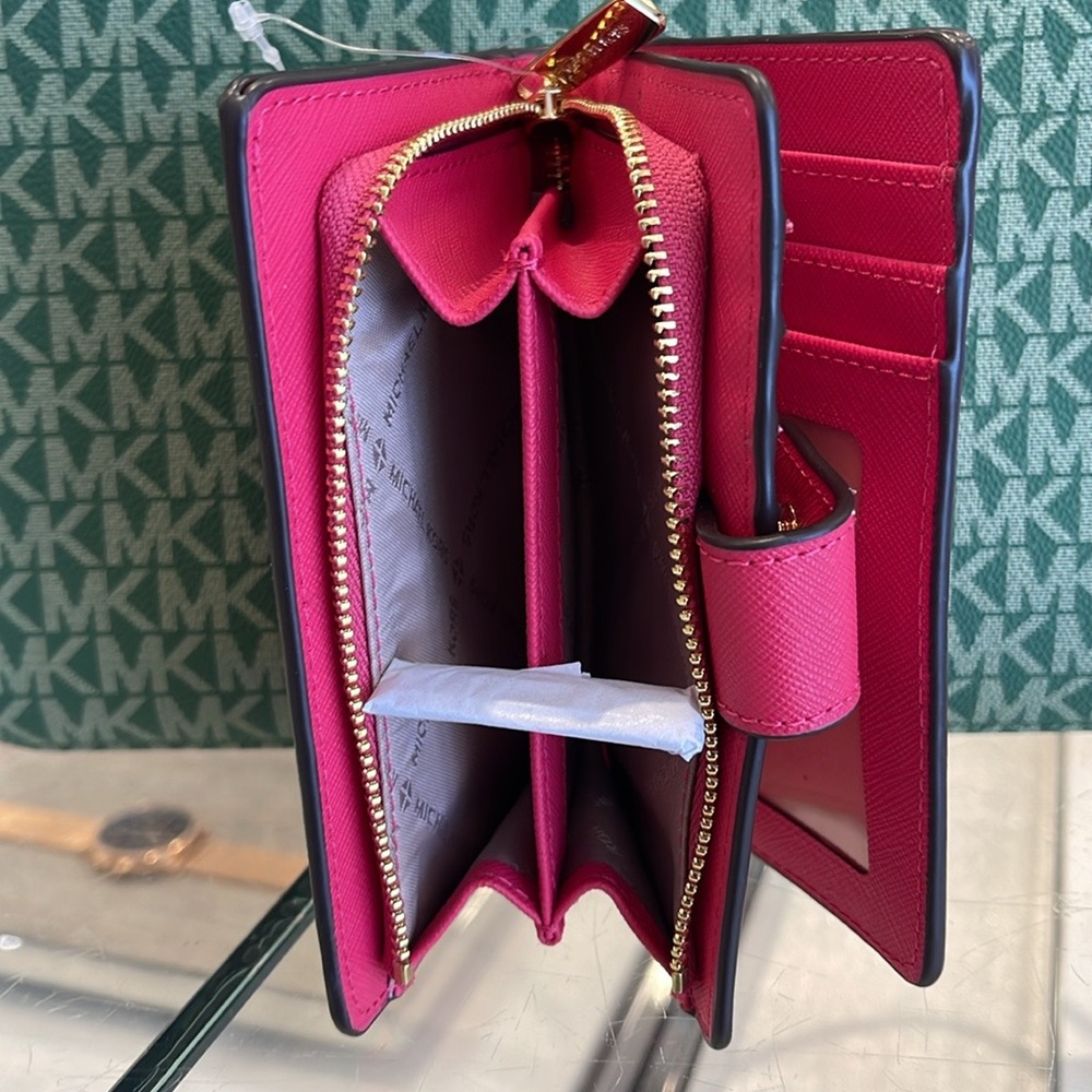 MICHAEL KORS
Medium Crossgrain Leather Wallet
Electric Pink 
NWT - Picture 6 of 16